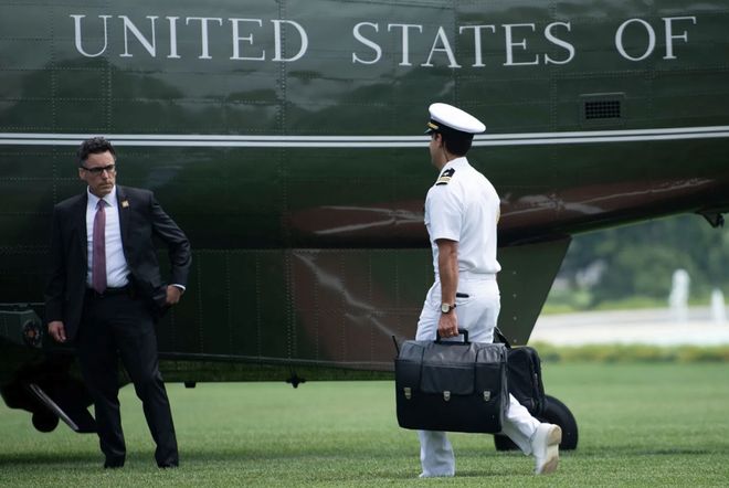 要一个总统「同款」手提箱只需6万8pg电子免费模拟器每个CEO都需(图7) 要一个总统「同款」手提箱只需6万8pg电子免费模拟器每个CEO都需(图7)