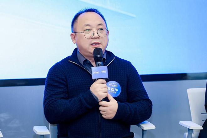 企业AI应用从“技术创新”到“深度落地”pg电子模拟器试玩英特尔携手戴尔助力中小(图4)