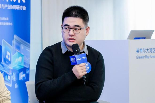 企业AI应用从“技术创新”到“深度落地”pg电子模拟器试玩英特尔携手戴尔助力中小(图7)